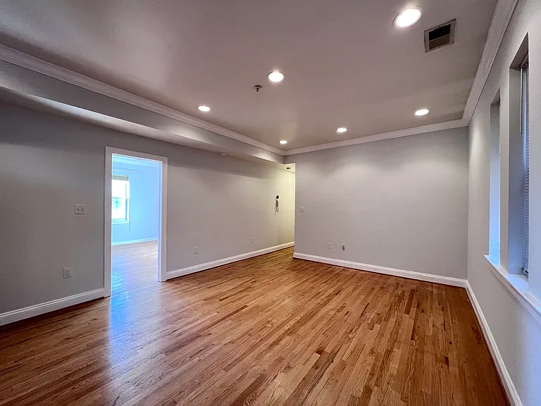 1372 Randolph St NW #101 — Photo 5