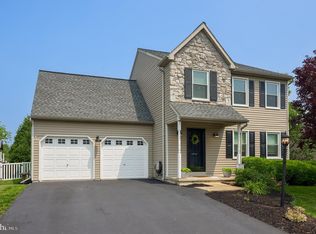 1878 Ashcombe Dr, Dover, PA 17315