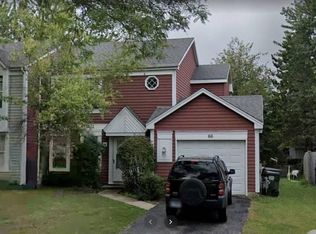 66 Bedford Rd, Mundelein, IL 60060