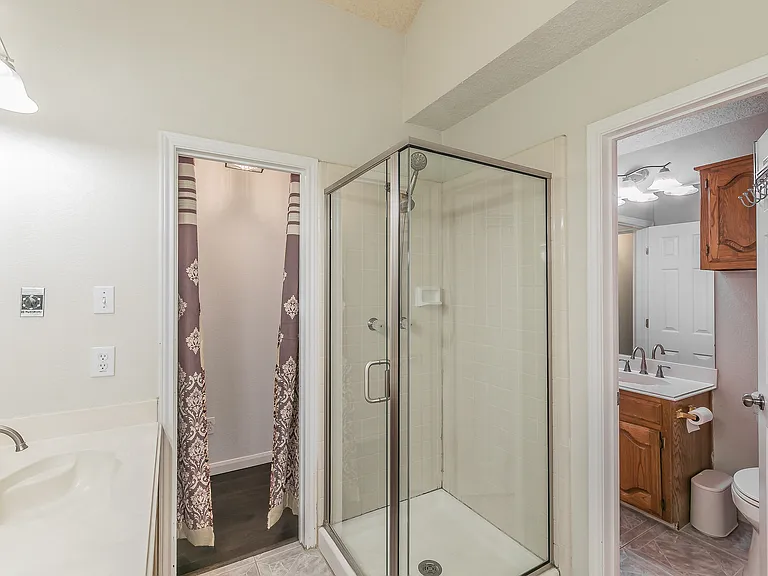 2 Edgemere Ct — Photo 28