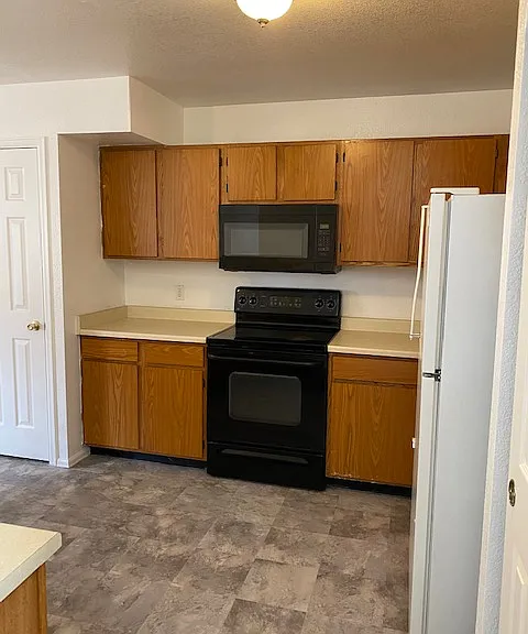 1273 S Zeno Way #B — Photo 11