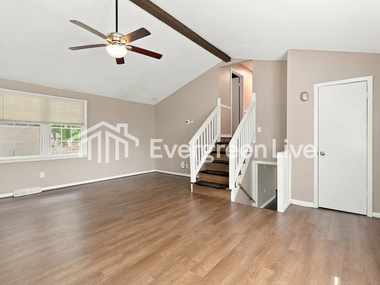 4 bed, 2.0 bath, 1764 sqft, $1,845 — Photo 3