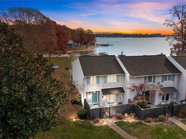 7962 Westcape Dr #1016, Denver, NC 28037