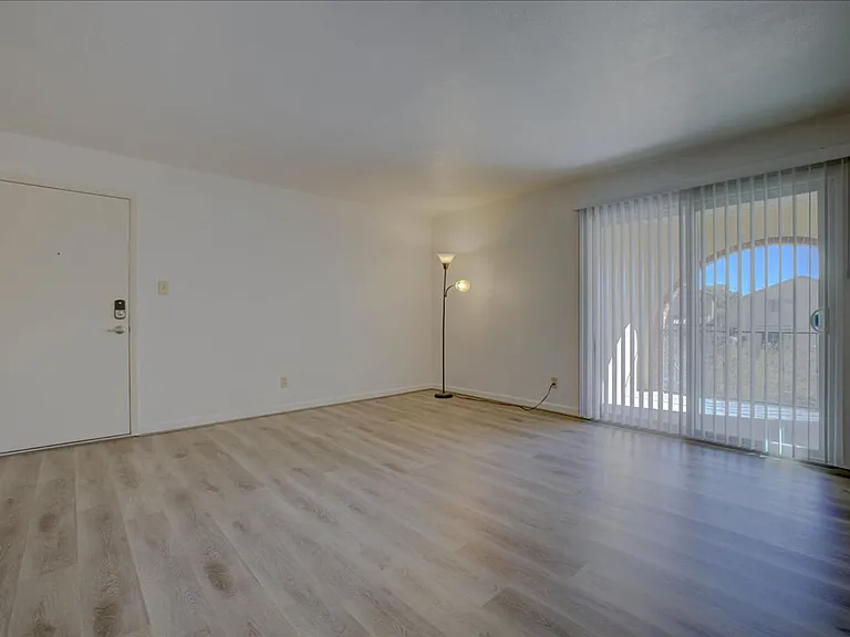 6312 N Barcelona Ln #608 — Photo 4