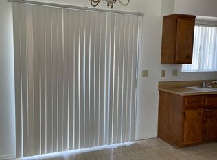 21225 Campo Ct APT C, Tehachapi, CA 93561