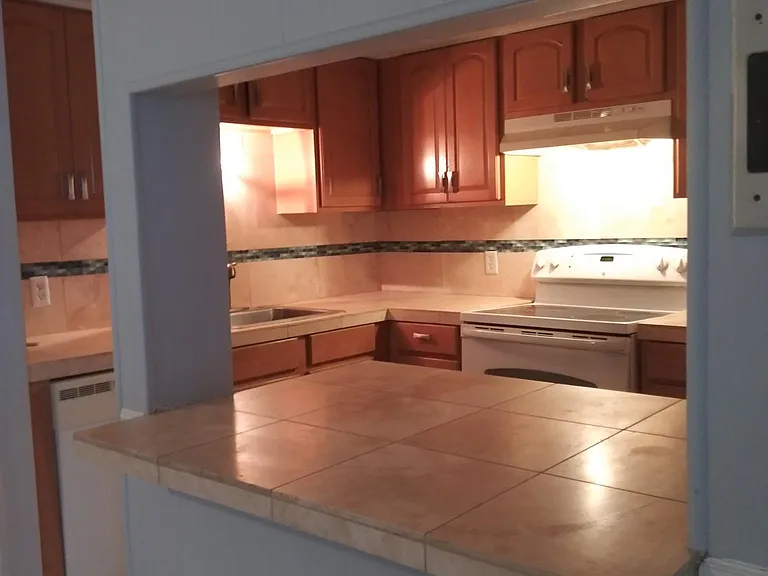 35 Arthur Ct — Photo 4