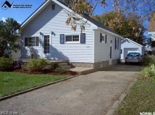 308 Elberta Dr, Vermilion, OH 44089