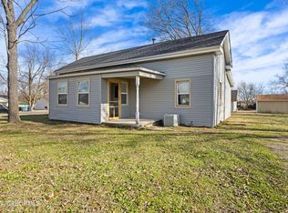 230 N Moreau Ave, Tipton, MO 65081