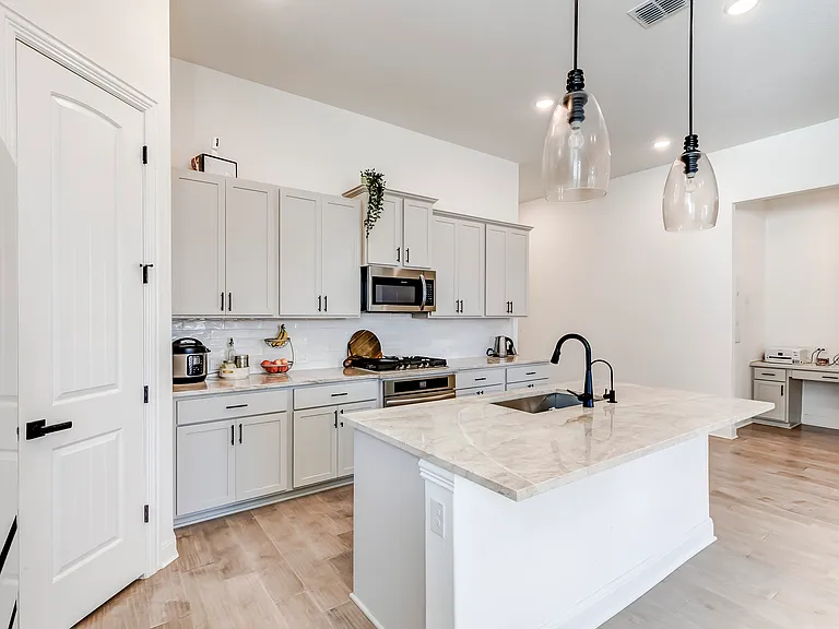 2824 Stone Branch Dr — Photo 14