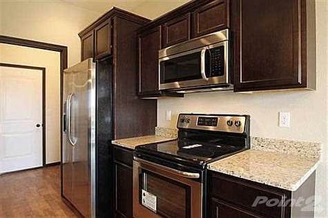 4th image of 875 Molly Dr