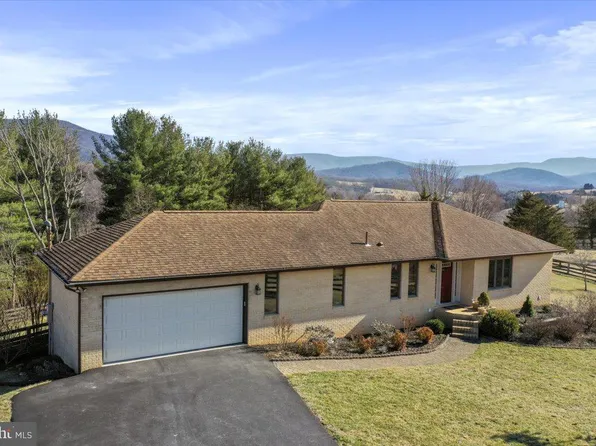 240 Cavalli Ct, Front Royal, VA 22630