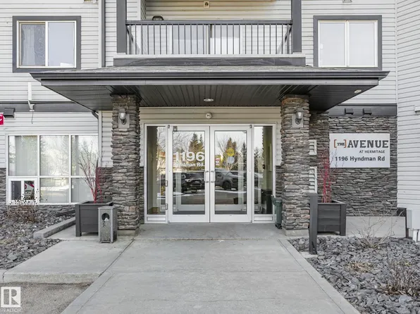 1196 Hyndman Rd NW #457, Edmonton, AB T5A 0X8
