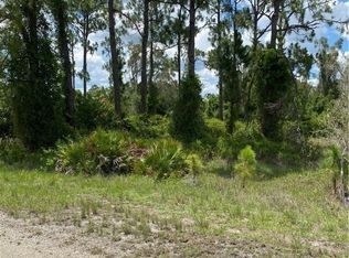 749 Bobolink Ave, Lehigh Acres, FL 33974