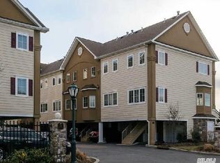 330 Maple Ave APT 11, Westbury, NY