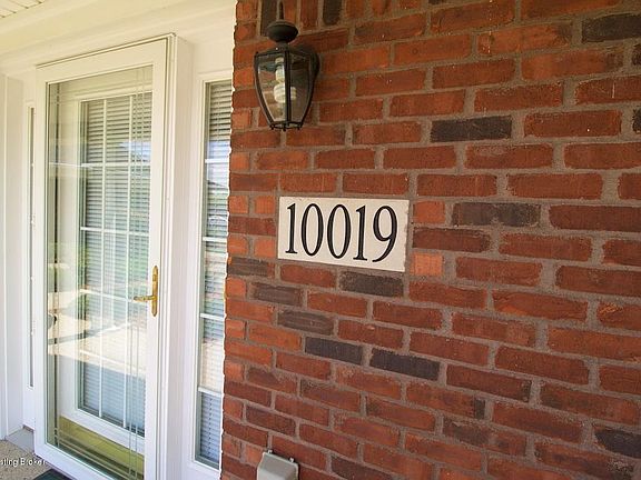 10019 Chenowith Vista Way 2