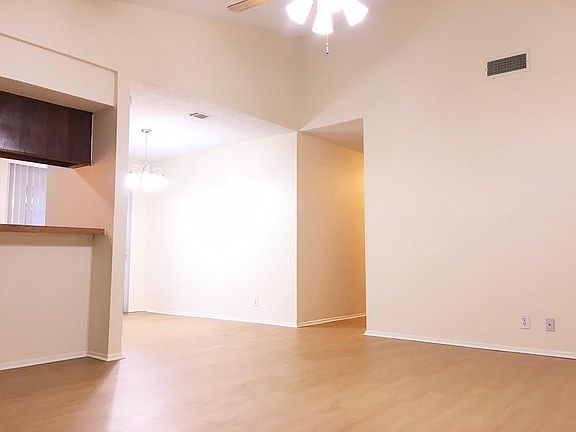 3rd image of 8709 Pineridge Dr #A