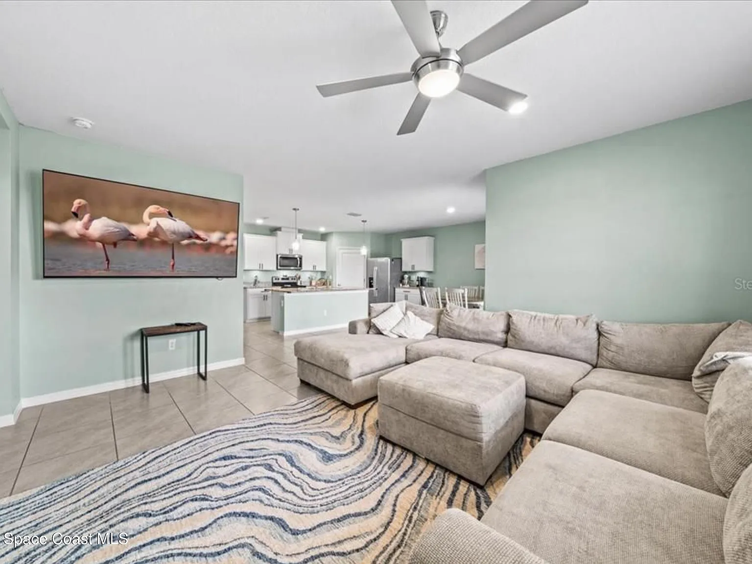 4 bed, 2.0 bath, 1846 sqft, $2,700 — Photo 3