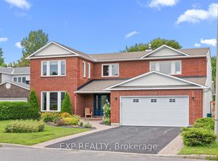 2719 Wyldewood St, Ottawa, ON K1T 2S1
