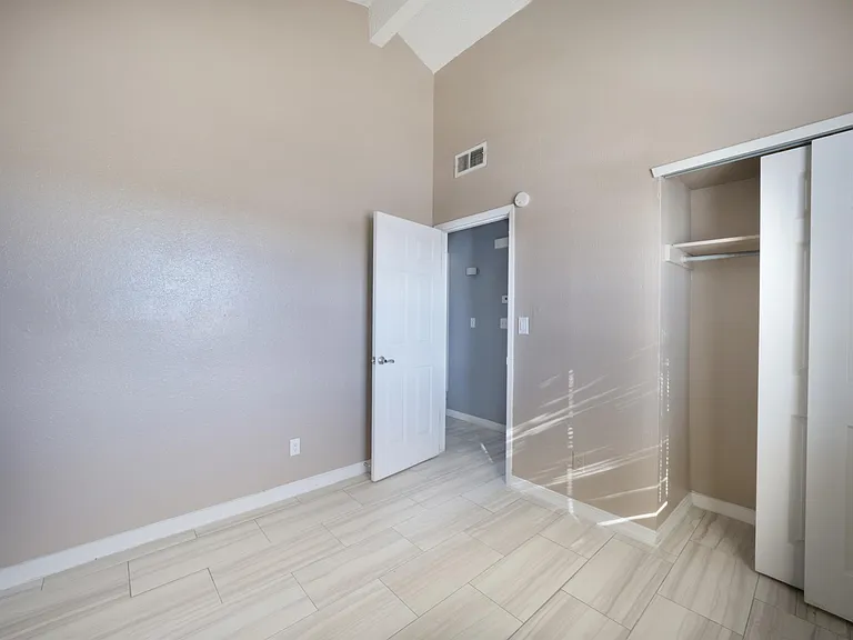 1901 Lake Omega St #A — Photo 13