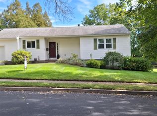 27 Prospect St, Glens Falls, NY 12801
