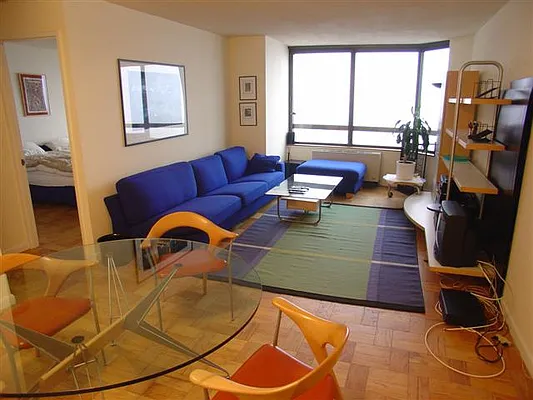 Sold by Luxury Habitat | media 1