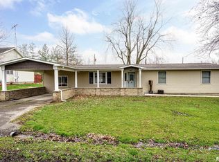 316 Albert St, Nokomis, IL 62075