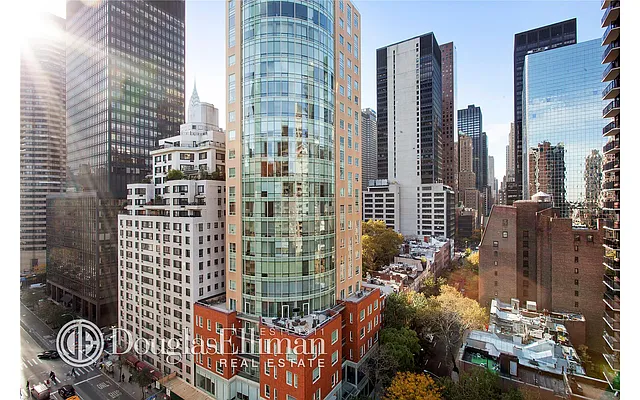 Sold by Douglas Elliman | media 20