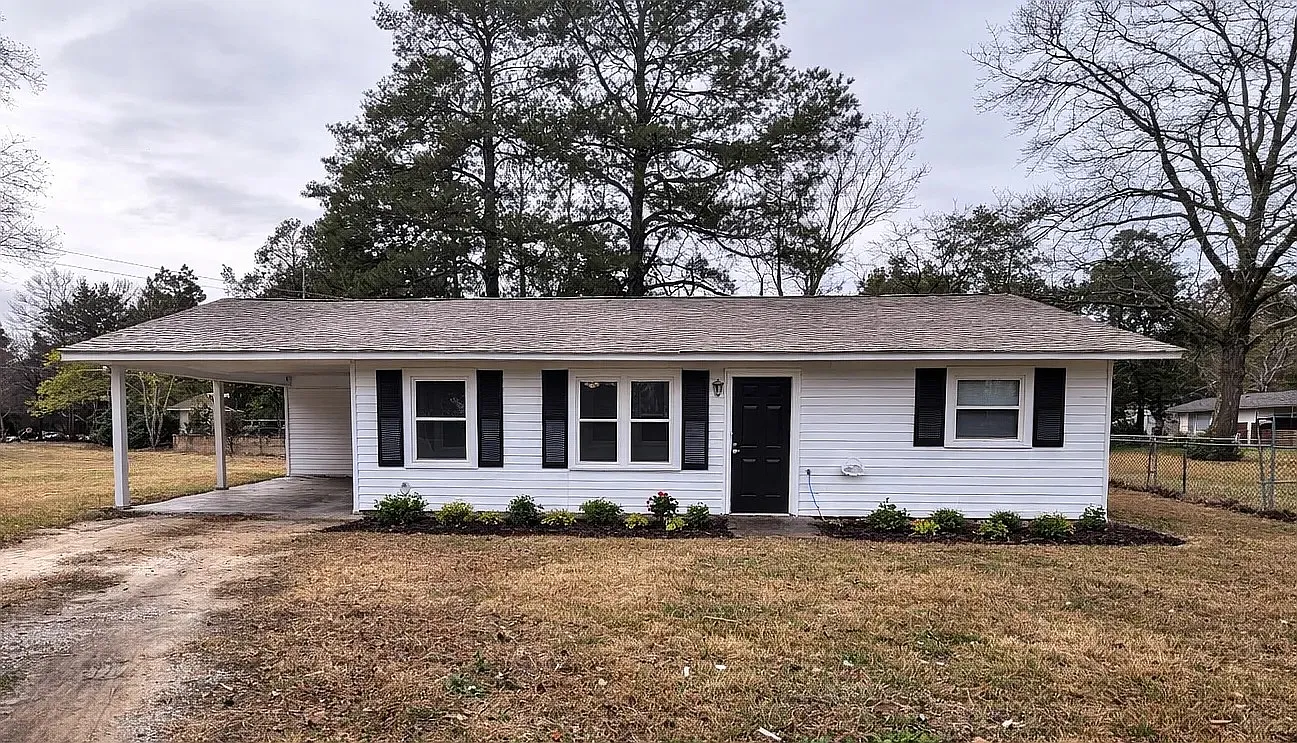 210 Crescent Drive - 1 — Photo 1