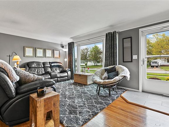 2nd image of 1722 Drenik Dr