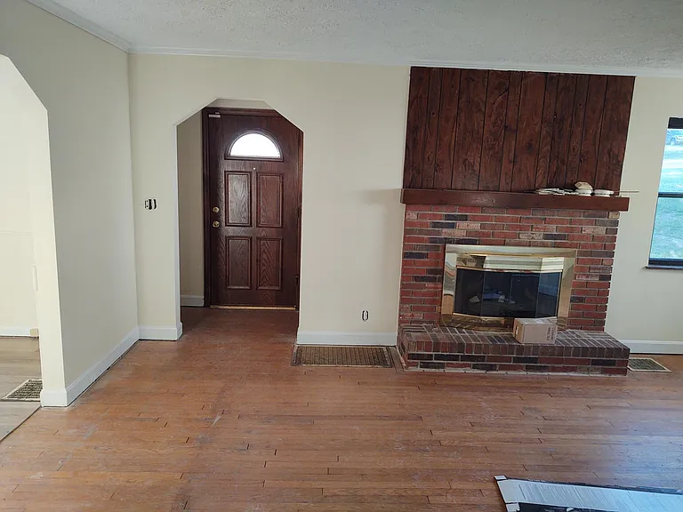 4834 Race Rd — Photo 3