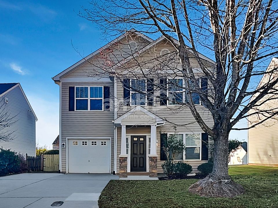 1st image of 803 Blue Lake Dr