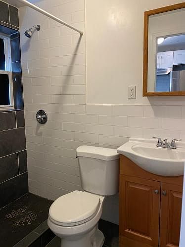 2nd image of 273 Swinton Ave APT 2