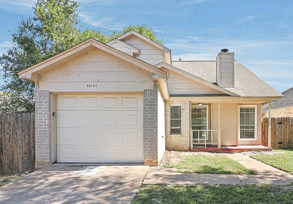 16111 Rosenridge Dr