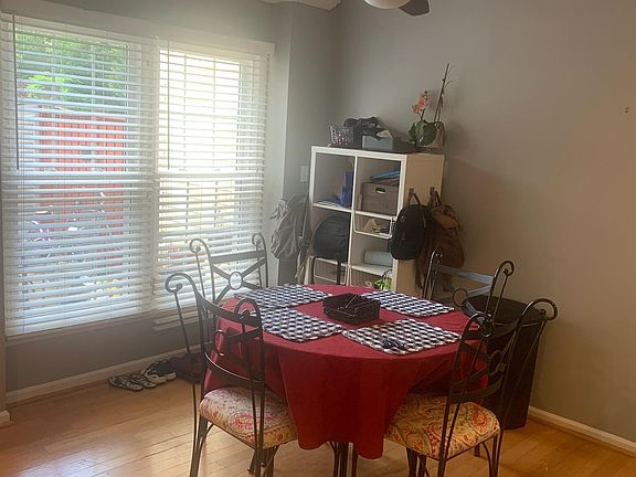 5th image of 6003 Chestnut Hollow Ct