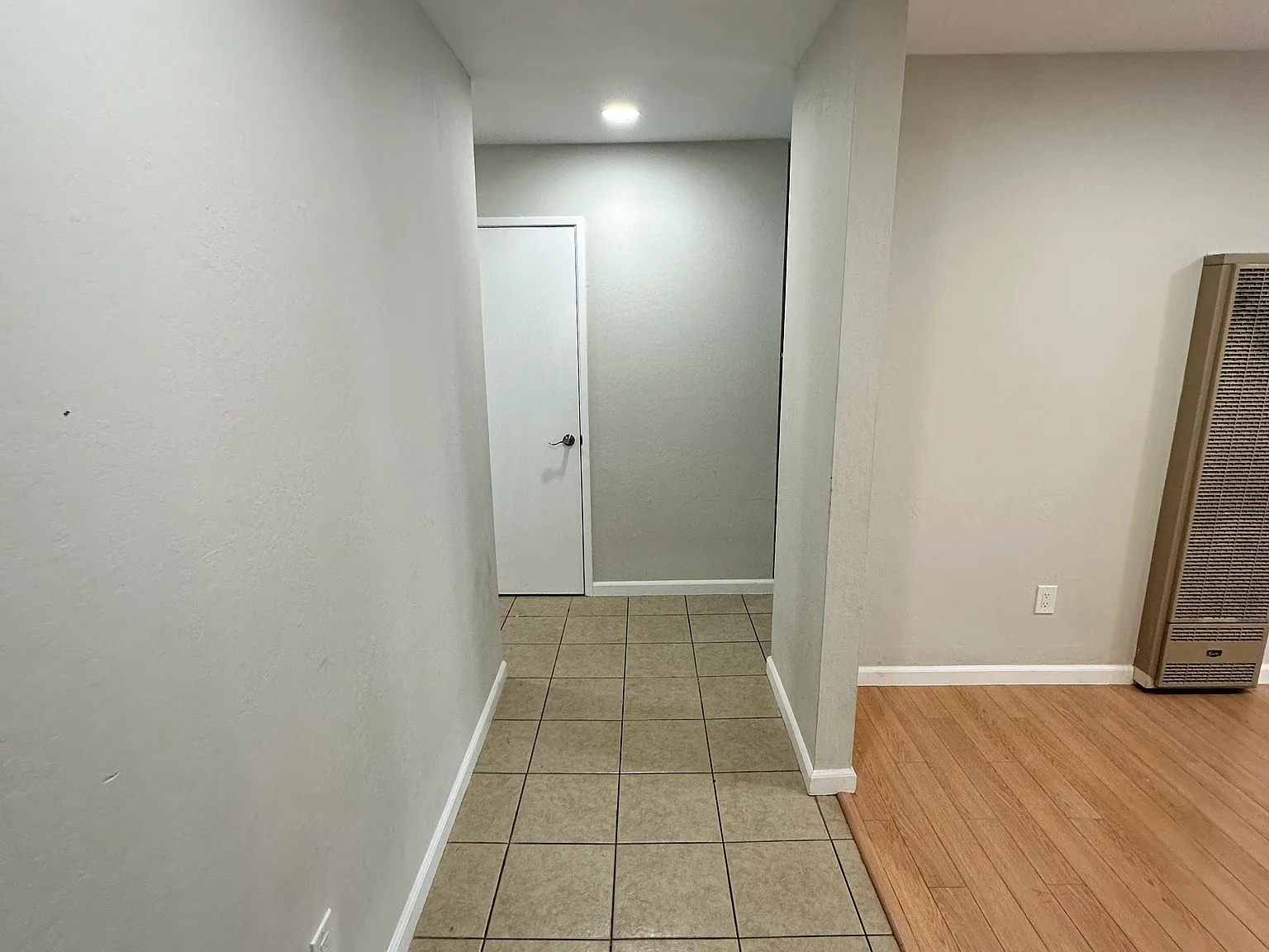 1 bed, 700 sqft, $2,700 — Photo 2