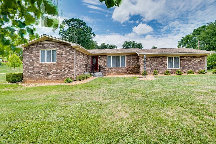 1st image of 324 Rock Valley Dr
