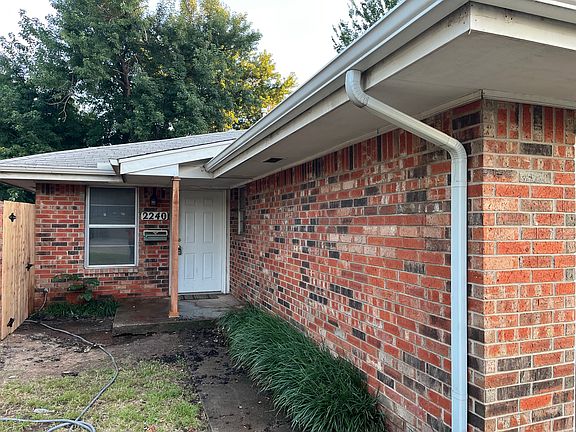 2nd image of 2240 Donna Dr