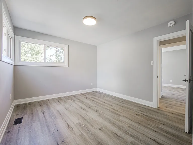 348 Spruce St #1 — Photo 14