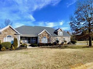 301 Falcon Prey Ct, Taylors, SC 29687
