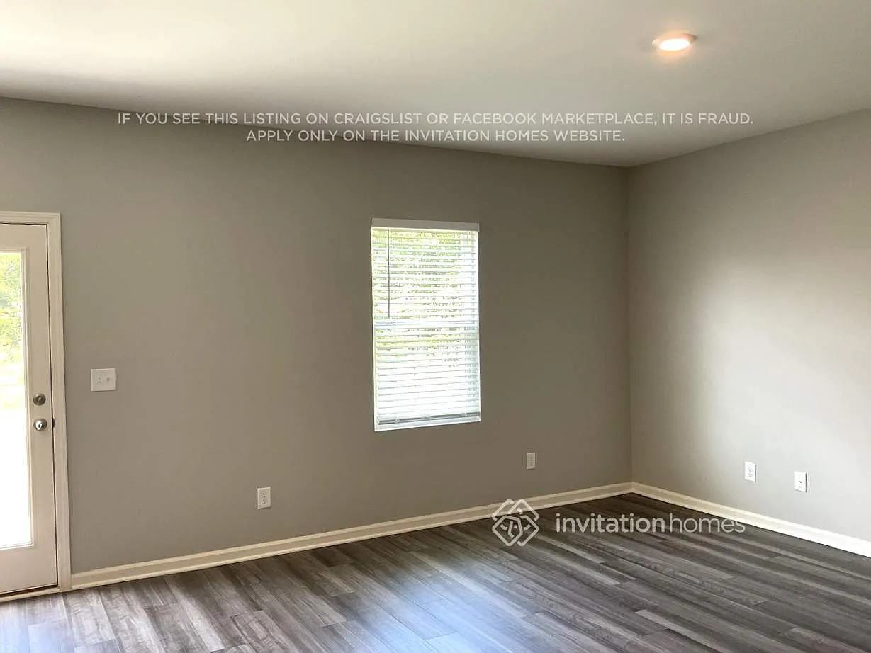 120 N Chesepeake Bay Dr Locust Grove, GA 30248 — Photo 3