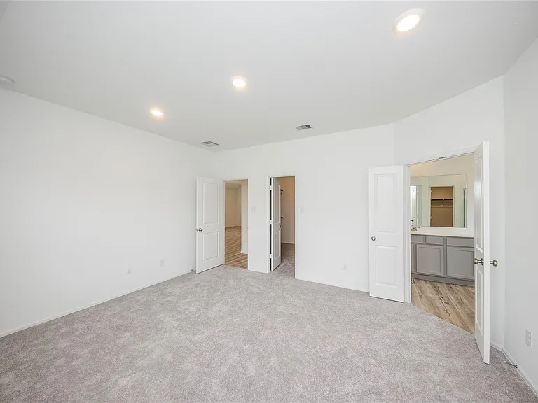 2550 Olivine Stone Dr — Photo 17