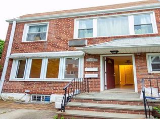 3920 205th St #1, Bayside, NY 11361