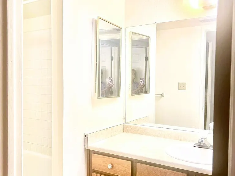 5111 Paseo Las Palmas — Photo 24