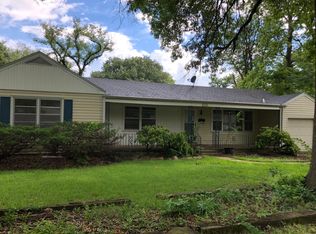 1635 SW 22nd St, Topeka, KS 66611