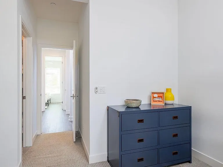 538 Doheny Way — Photo 21