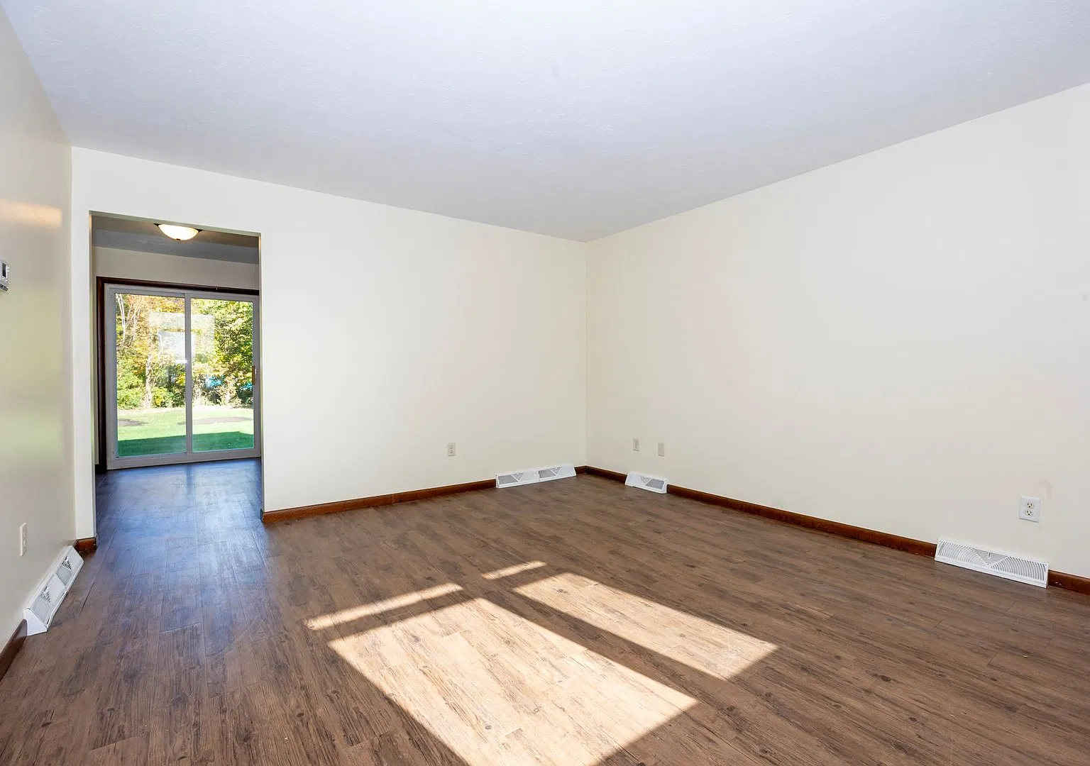 Two Bedroom Duplex — Photo 2