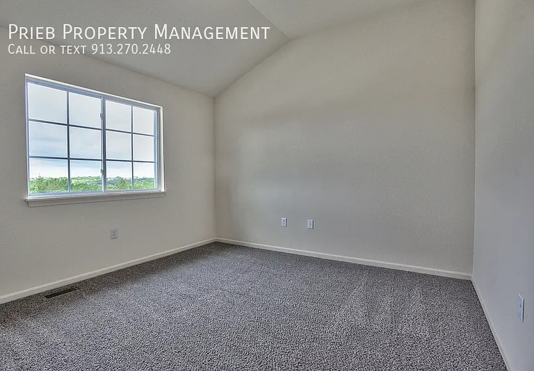 21581 W 126th Ter #26 — Photo 13