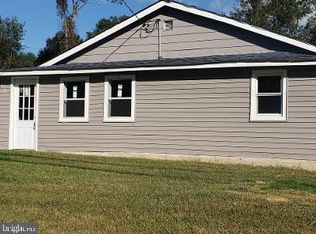 165 Monmouth Rd, Wrightstown, NJ 08562