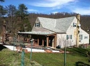 165 Davis Rd, Sewickley, PA 15143
