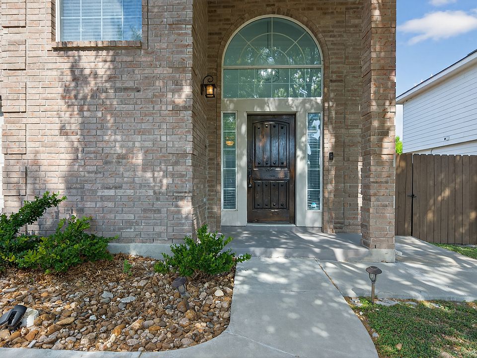 1st image of 9827 Palomino Oaks